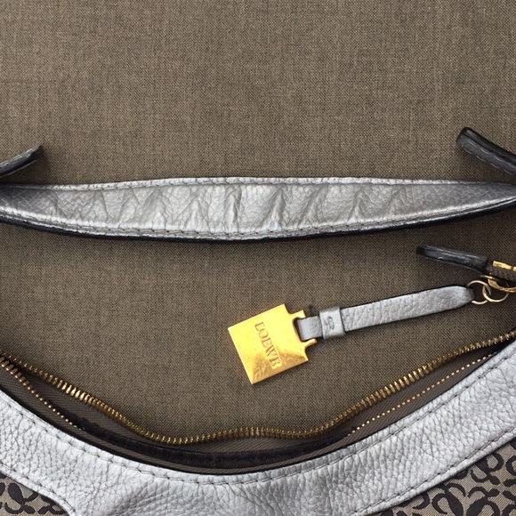 LOEWE Anagram Jacard Shoulderbag - Picture 8 of 16